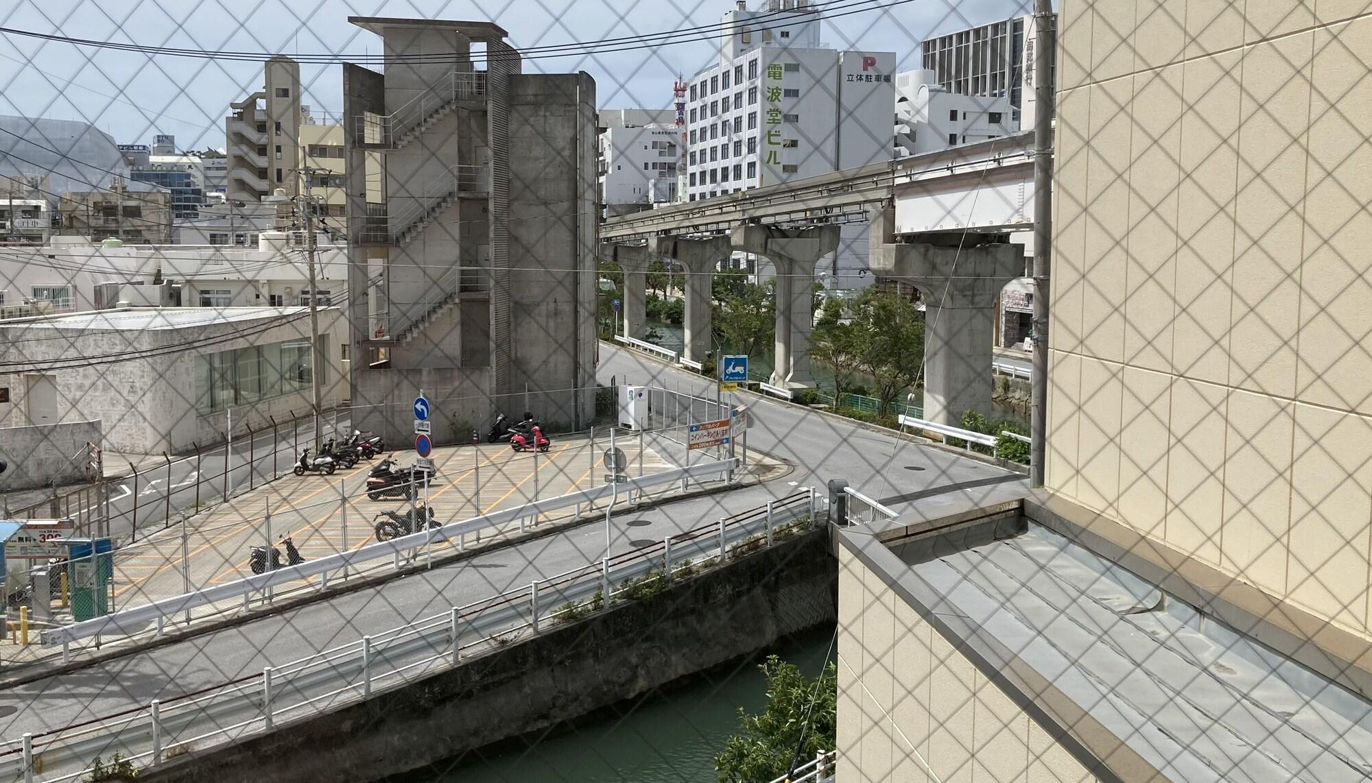 Toyoko Inn Okinawa Naha Kokusai-Dori Miebashi-Eki Esterno foto