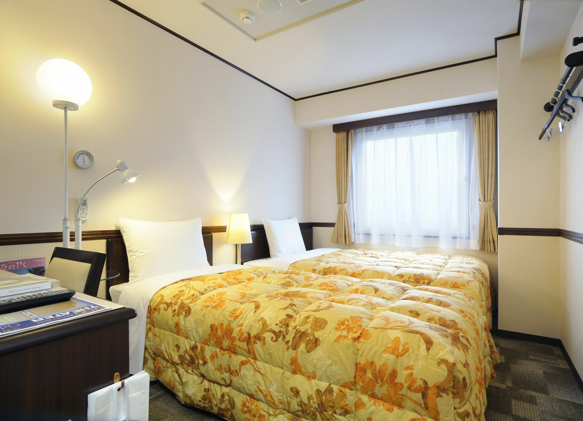 Toyoko Inn Okinawa Naha Kokusai-Dori Miebashi-Eki Esterno foto