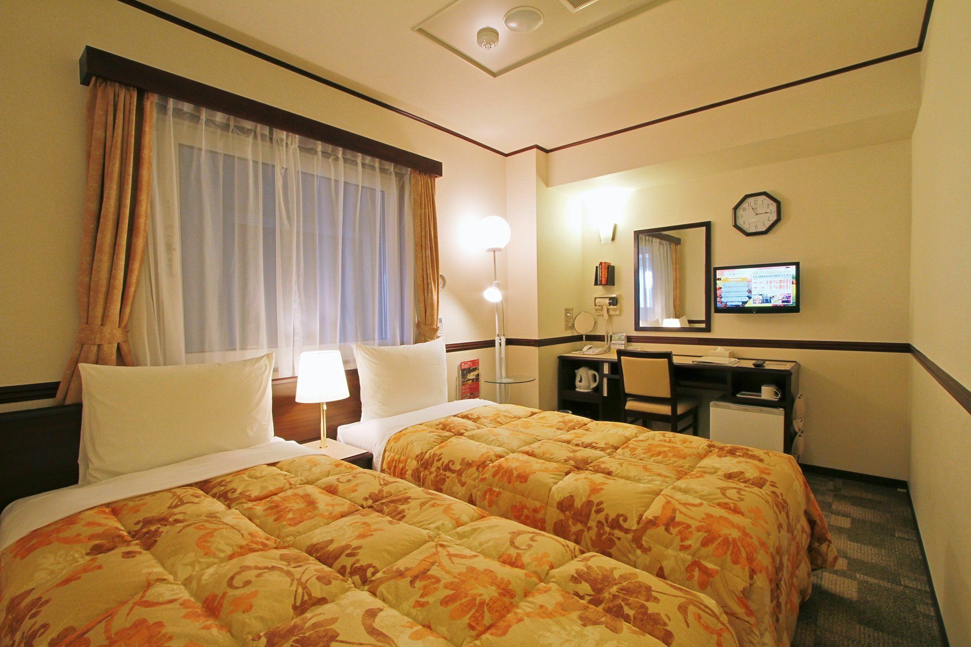 Toyoko Inn Okinawa Naha Kokusai-Dori Miebashi-Eki Esterno foto