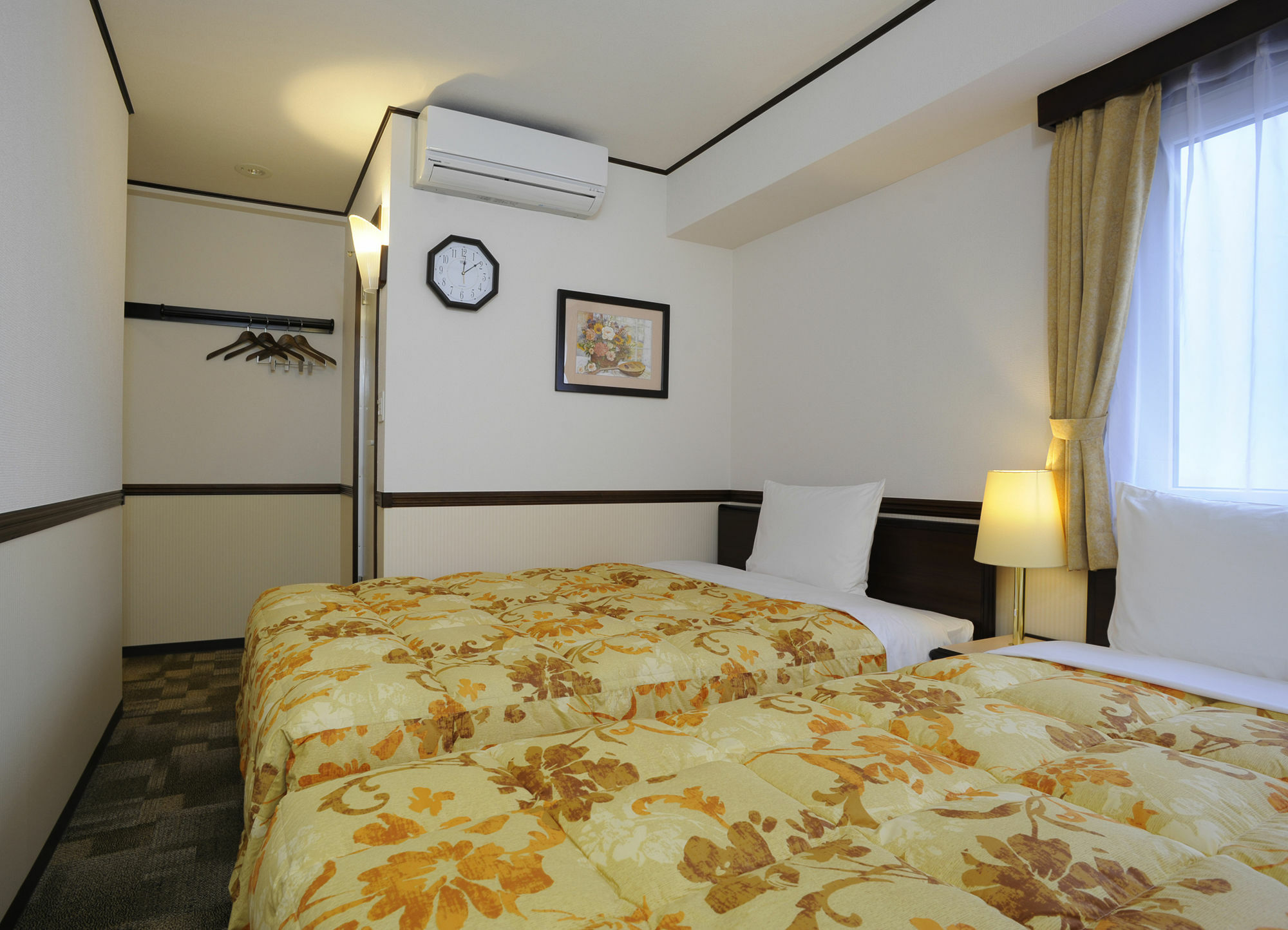 Toyoko Inn Okinawa Naha Kokusai-Dori Miebashi-Eki Esterno foto
