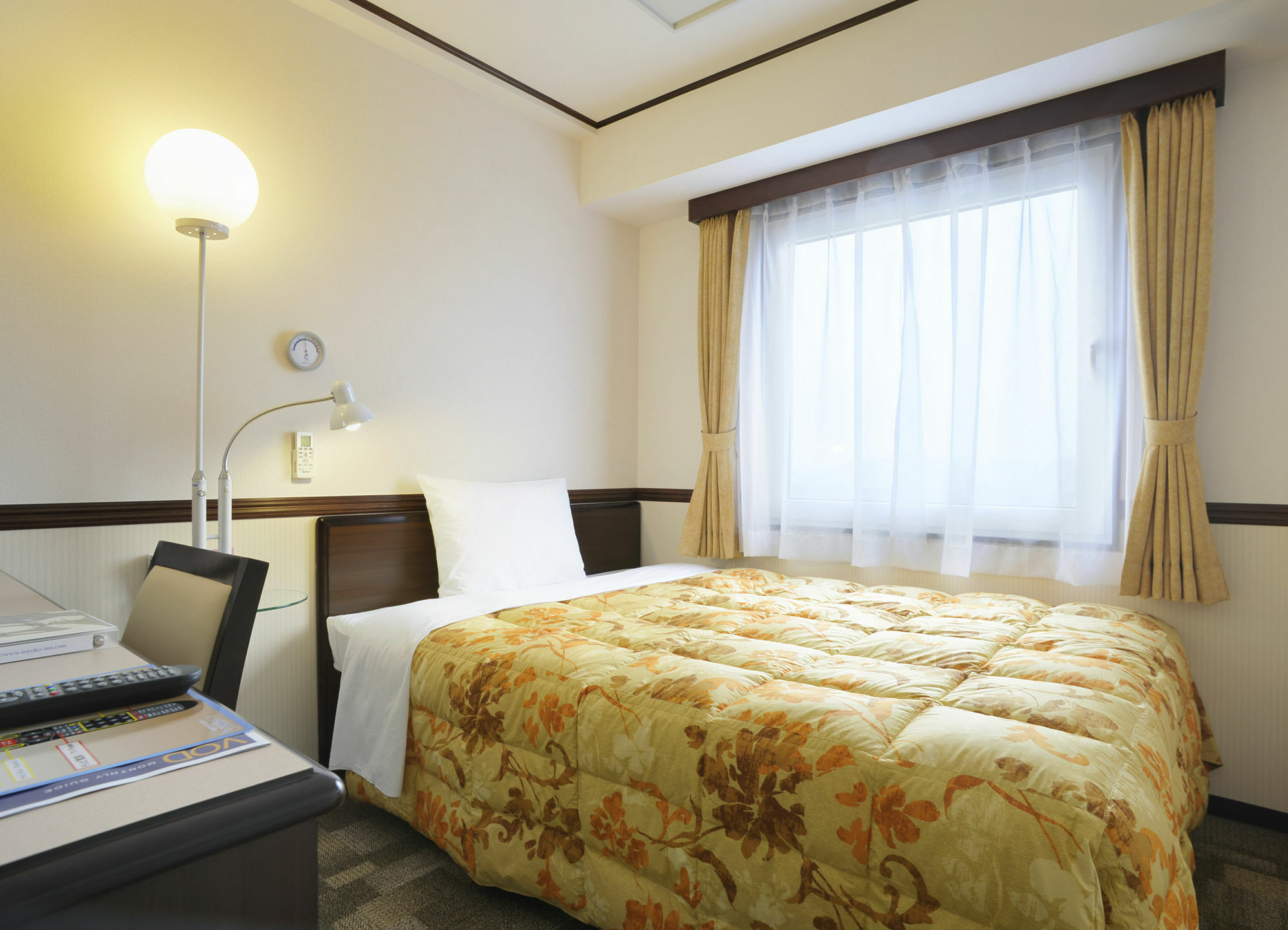 Toyoko Inn Okinawa Naha Kokusai-Dori Miebashi-Eki Esterno foto